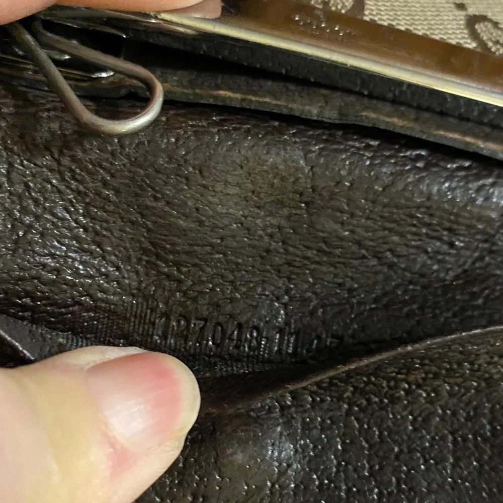 Gucci Beige and Brown GG Canvas Key & Card Holder - Picture 5 of 8
